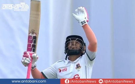 গলে মুশফিকের রাজকীয় প্রত্যাবর্তন: ব্যাটে ঝলসে উঠল শতরান