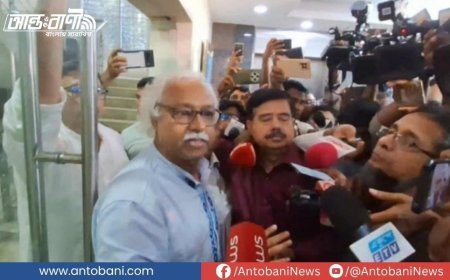 জাতীয় ঐকমত্য কমিশনের বৈঠকে উত্তেজনা, কয়েকটি দলের নেতার বৈঠক ত্যাগ