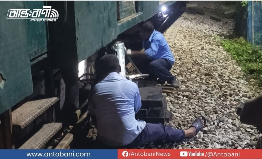 আখাউড়ায় তিতাস ট্রেন লাইনচ্যুত: যাত্রা বাতিল, চরম ভোগান্তিতে যাত্রীরা