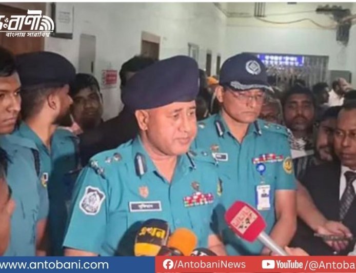 বাসায় ঢুকে বিচারকের ছেলেকে কুপিয়ে হত্যা